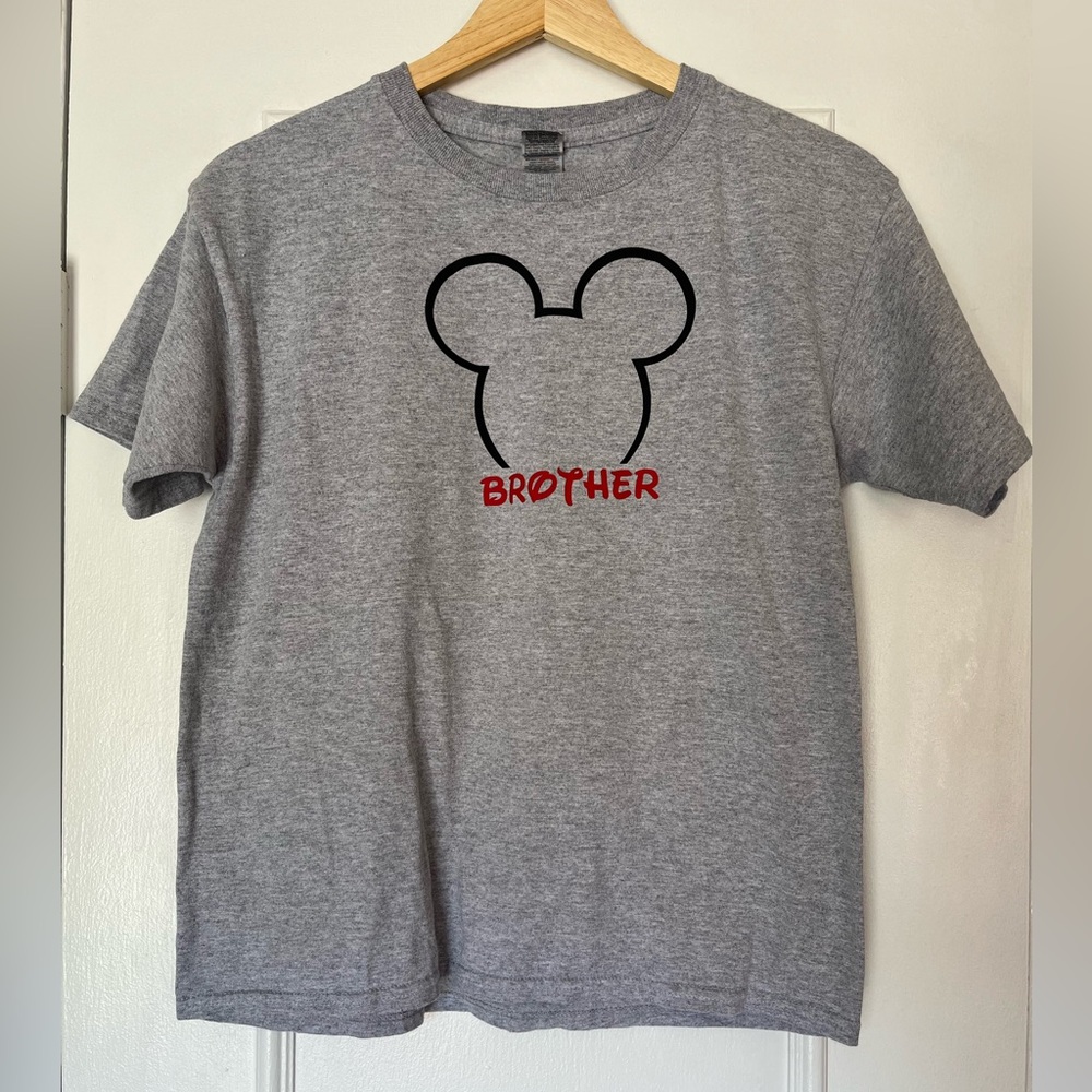 ✨ Gildan Mickey Mouse "Brother" Graphic T-Shirt – Gray – Youth Large ✨